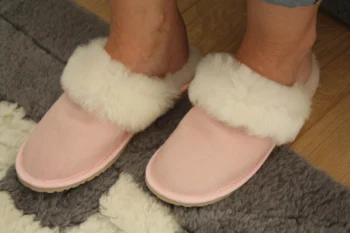 pinkslippers4